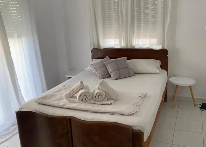 Nove Halkidiki Agios Pavlos (Chalkidiki)