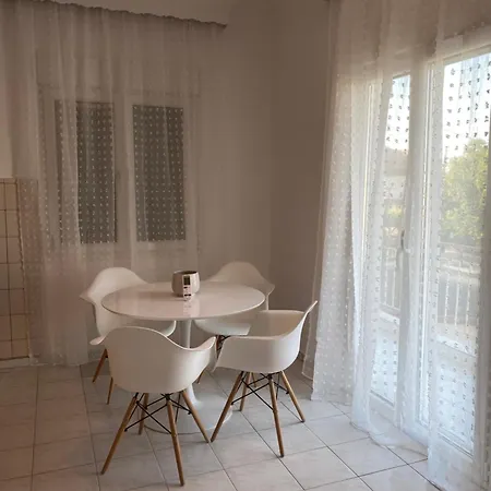 Nove Halkidiki Apartament *